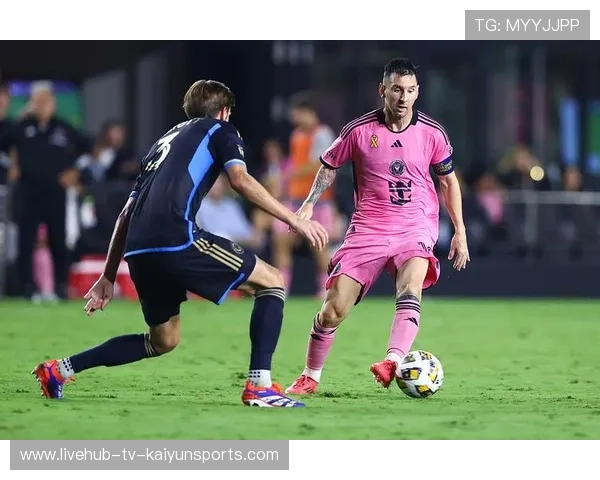 梅西反击中分球，迈阿密国际快攻得手，梅西迈阿密豪宅